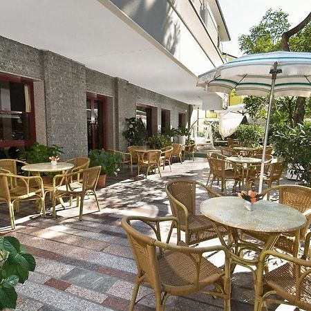 Hotel Capinera Rimini Luaran gambar