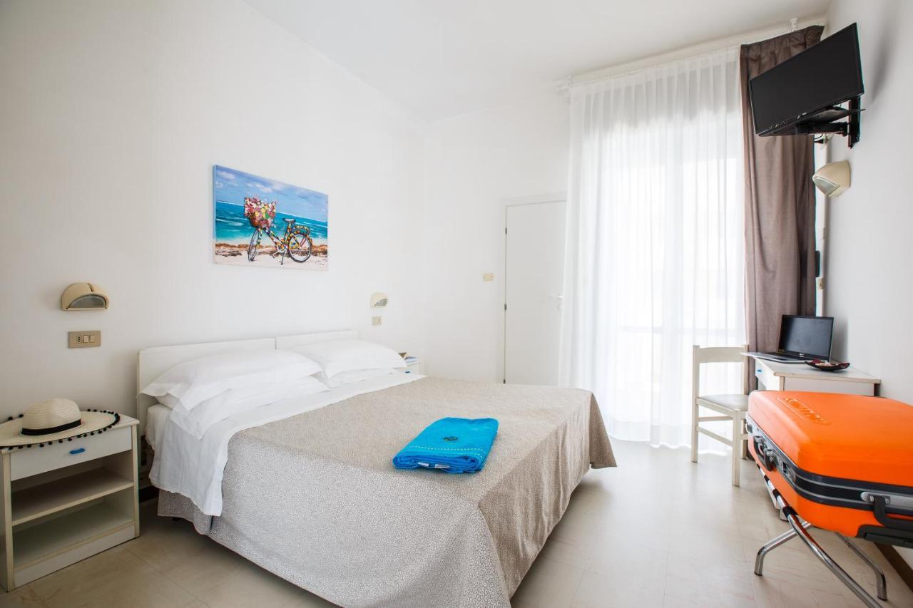 Hotel Capinera Rimini Luaran gambar
